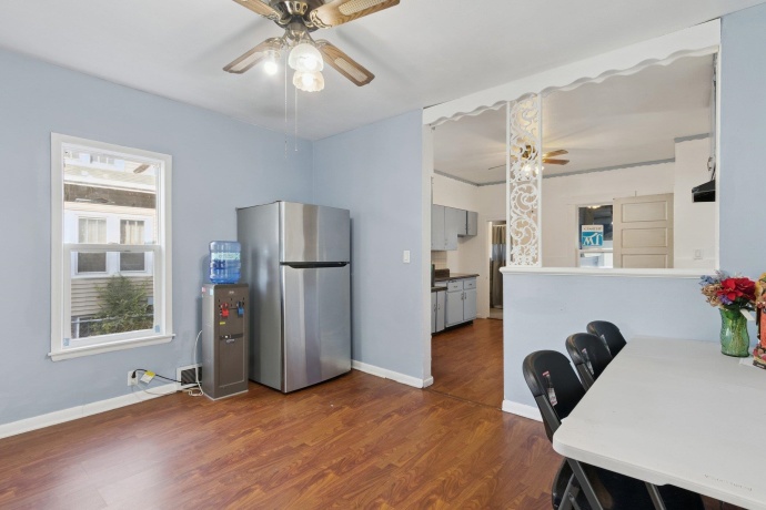 434 16th, ROCKFORD, Illinois 61104, ,2 Units,For Sale,16th,202603341