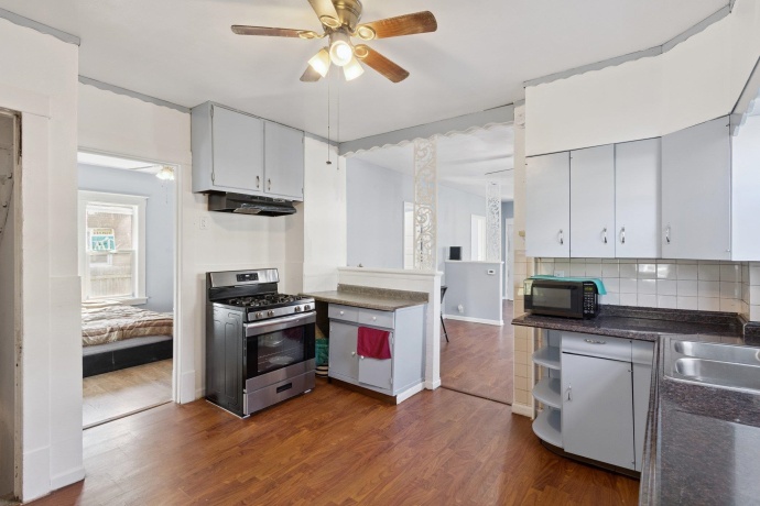 434 16th, ROCKFORD, Illinois 61104, ,2 Units,For Sale,16th,202603341