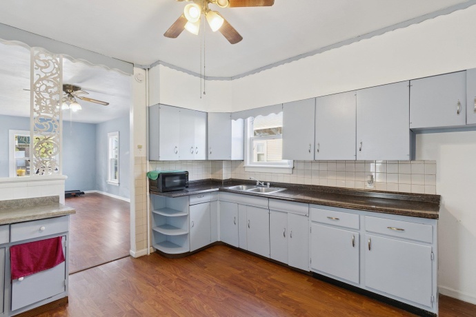 434 16th, ROCKFORD, Illinois 61104, ,2 Units,For Sale,16th,202603341