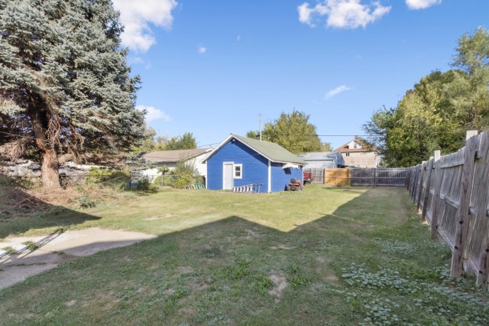 434 16th, ROCKFORD, Illinois 61104, ,2 Units,For Sale,16th,202603341