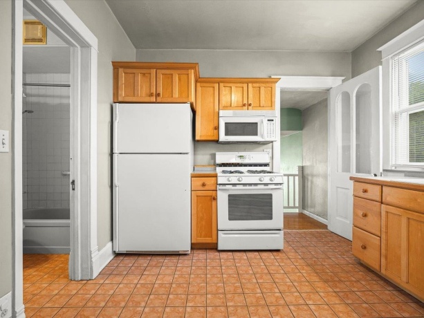 1810 Oxford, ROCKFORD, Illinois 61103, 4 Bedrooms Bedrooms, ,2 BathroomsBathrooms,House,For Sale,Oxford,202603342