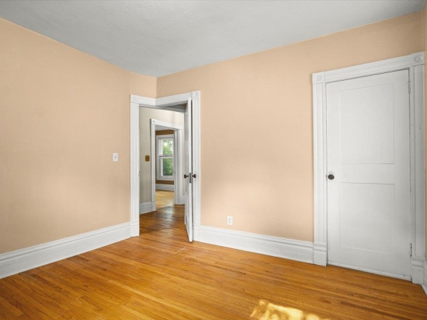 1810 Oxford, ROCKFORD, Illinois 61103, 4 Bedrooms Bedrooms, ,2 BathroomsBathrooms,House,For Sale,Oxford,202603342