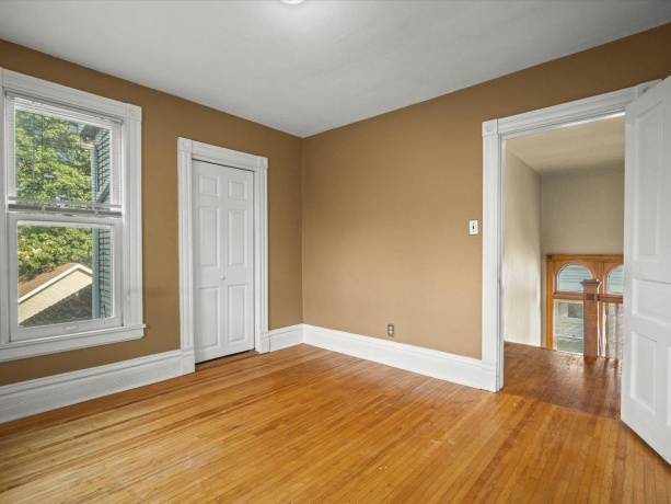 1810 Oxford, ROCKFORD, Illinois 61103, 4 Bedrooms Bedrooms, ,2 BathroomsBathrooms,House,For Sale,Oxford,202603342