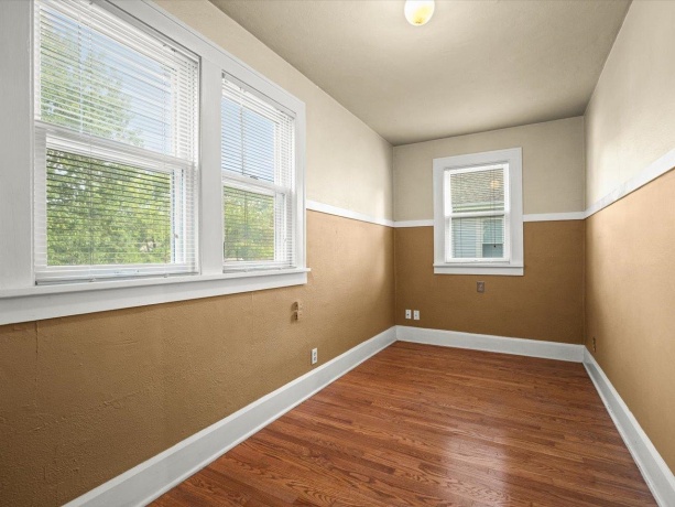 1810 Oxford, ROCKFORD, Illinois 61103, 4 Bedrooms Bedrooms, ,2 BathroomsBathrooms,House,For Sale,Oxford,202603342