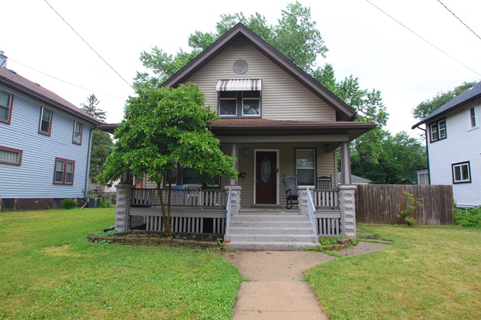 219 Chicago, ROCKFORD, Illinois 61107, 3 Bedrooms Bedrooms, ,2 BathroomsBathrooms,House,For Sale,Chicago,202603343