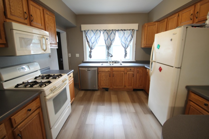 219 Chicago, ROCKFORD, Illinois 61107, 3 Bedrooms Bedrooms, ,2 BathroomsBathrooms,House,For Sale,Chicago,202603343