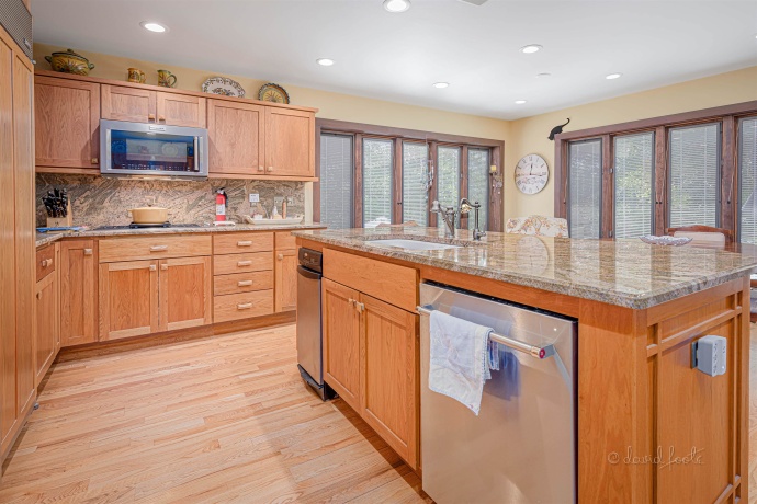 49 High Ridge, GALENA, Illinois 61036, 4 Bedrooms Bedrooms, ,3 BathroomsBathrooms,House,For Sale,High Ridge,202303784