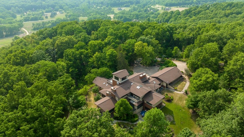 49 High Ridge, GALENA, Illinois 61036, 4 Bedrooms Bedrooms, ,3 BathroomsBathrooms,House,For Sale,High Ridge,202303784