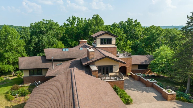 49 High Ridge, GALENA, Illinois 61036, 4 Bedrooms Bedrooms, ,3 BathroomsBathrooms,House,For Sale,High Ridge,202303784