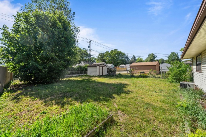3226 Latham, ROCKFORD, Illinois 61103, 2 Bedrooms Bedrooms, ,1 BathroomBathrooms,House,For Sale,Latham,202603347