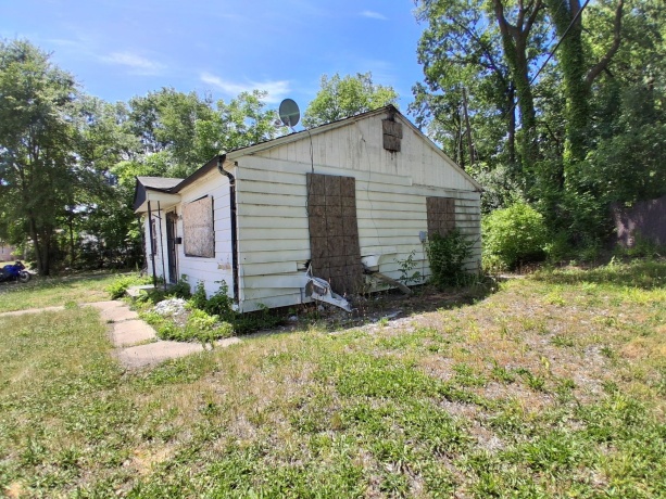 2101 Martha, ROCKFORD, Illinois 61104, 3 Bedrooms Bedrooms, ,1 BathroomBathrooms,House,For Sale,Martha,202603348