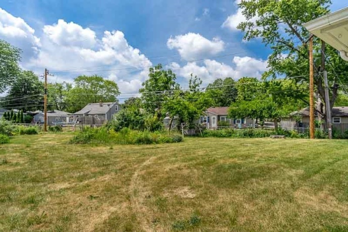 3611 Beach, ROCKFORD, Illinois 61108, 3 Bedrooms Bedrooms, ,1 BathroomBathrooms,House,For Sale,Beach,202603353