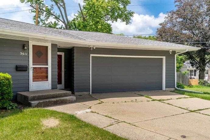 3611 Beach, ROCKFORD, Illinois 61108, 3 Bedrooms Bedrooms, ,1 BathroomBathrooms,House,For Sale,Beach,202603353