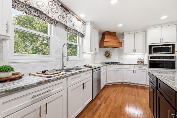 3 Laurel, GALENA, Illinois 61036, 5 Bedrooms Bedrooms, ,5 BathroomsBathrooms,House,For Sale,Laurel,202603356
