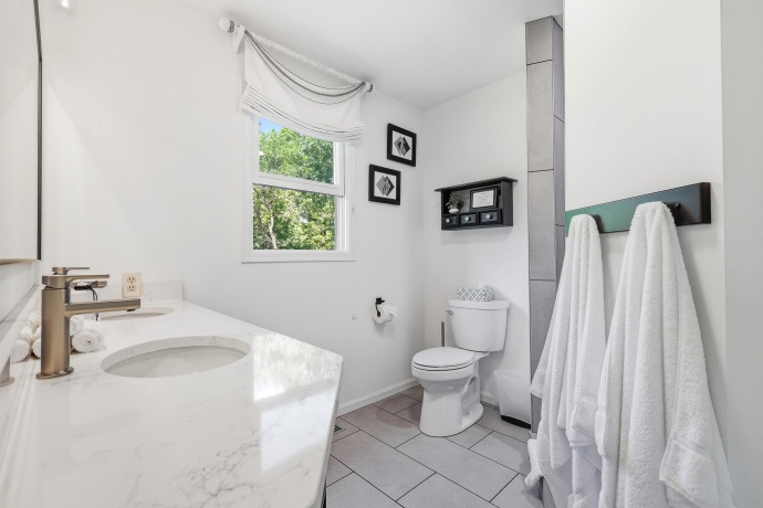 3 Laurel, GALENA, Illinois 61036, 5 Bedrooms Bedrooms, ,5 BathroomsBathrooms,House,For Sale,Laurel,202603356
