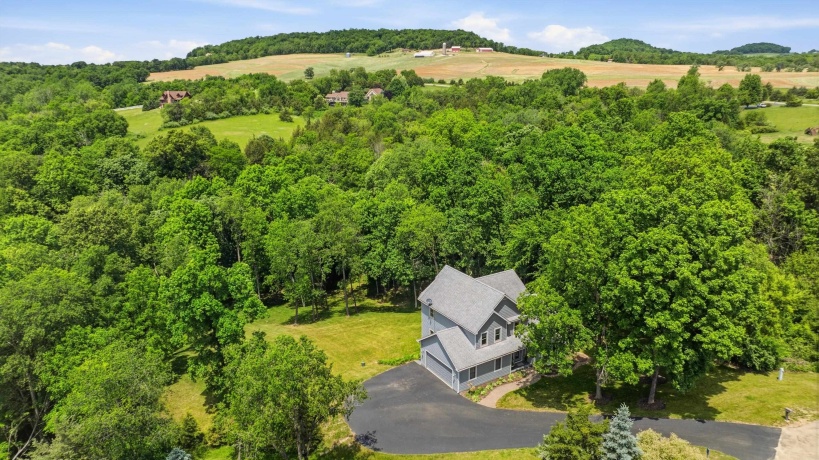 3 Laurel, GALENA, Illinois 61036, 5 Bedrooms Bedrooms, ,5 BathroomsBathrooms,House,For Sale,Laurel,202603356