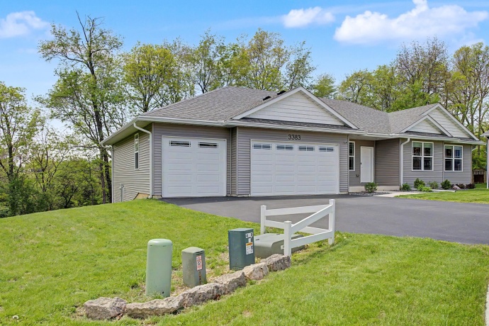 3383 Daren, FREEPORT, Illinois 61032, 4 Bedrooms Bedrooms, ,2 BathroomsBathrooms,House,For Sale,Daren,202603040