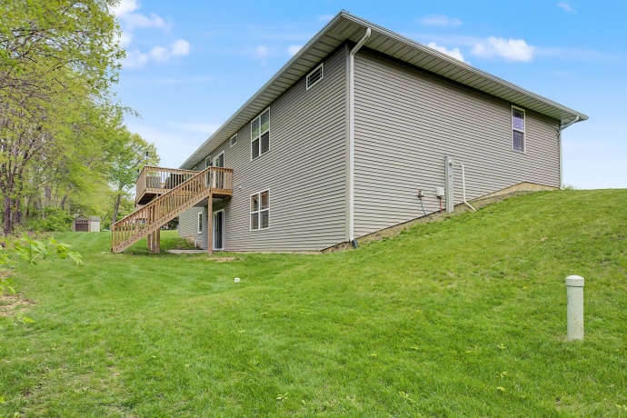 3383 Daren, FREEPORT, Illinois 61032, 4 Bedrooms Bedrooms, ,2 BathroomsBathrooms,House,For Sale,Daren,202603040