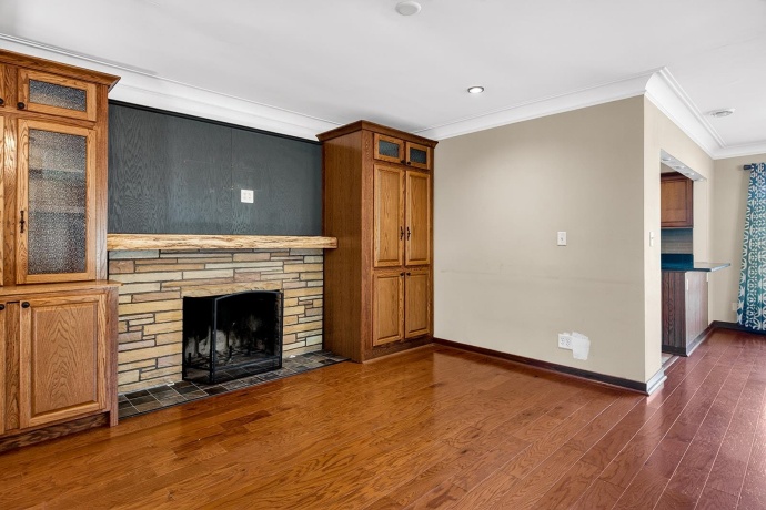 1215 Chapin, BELOIT, Wisconsin 53511, 3 Bedrooms Bedrooms, ,3 BathroomsBathrooms,House,For Sale,Chapin,202603360
