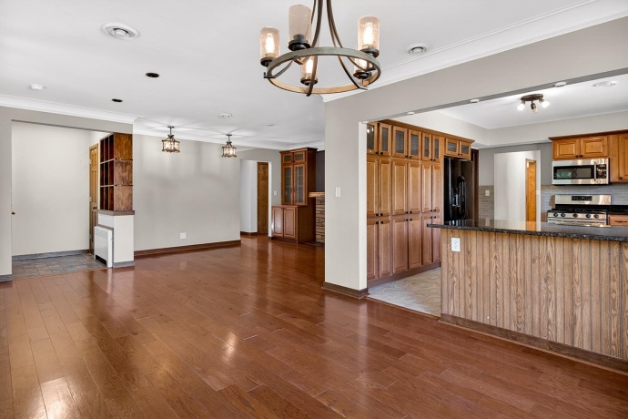 1215 Chapin, BELOIT, Wisconsin 53511, 3 Bedrooms Bedrooms, ,3 BathroomsBathrooms,House,For Sale,Chapin,202603360
