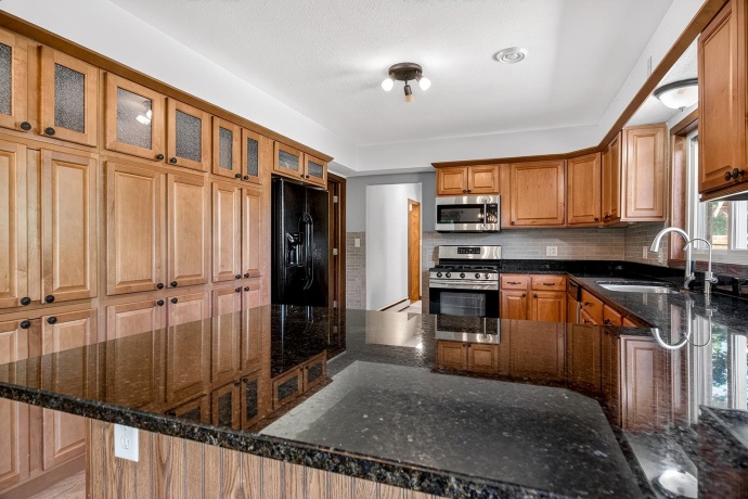 1215 Chapin, BELOIT, Wisconsin 53511, 3 Bedrooms Bedrooms, ,3 BathroomsBathrooms,House,For Sale,Chapin,202603360