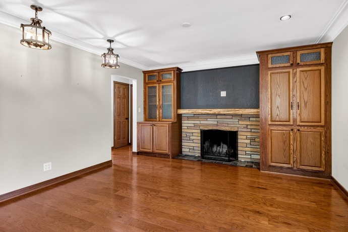 1215 Chapin, BELOIT, Wisconsin 53511, 3 Bedrooms Bedrooms, ,3 BathroomsBathrooms,House,For Sale,Chapin,202603360