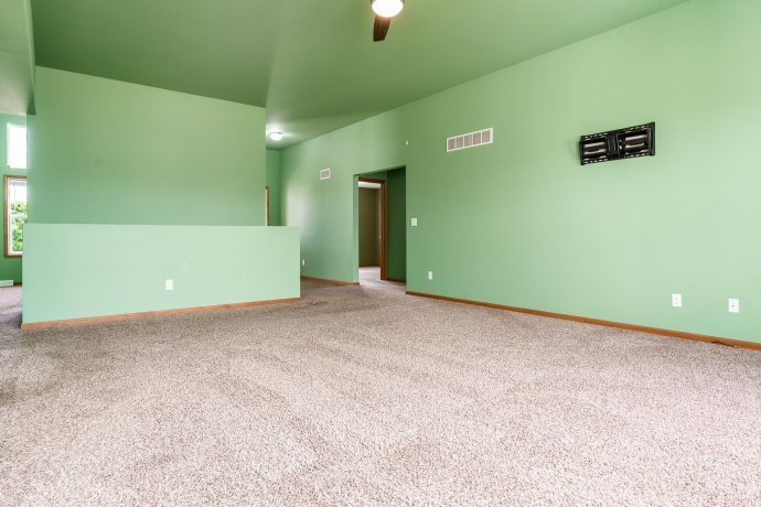 622 Ashleigh, ROSCOE, Illinois 61073, 3 Bedrooms Bedrooms, ,2 BathroomsBathrooms,House,For Sale,Ashleigh,202603361