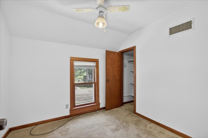 206 6th, OREGON, Illinois 61061, 3 Bedrooms Bedrooms, ,2 BathroomsBathrooms,House,For Sale,6th,202603362