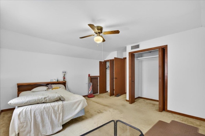 206 6th, OREGON, Illinois 61061, 3 Bedrooms Bedrooms, ,2 BathroomsBathrooms,House,For Sale,6th,202603362