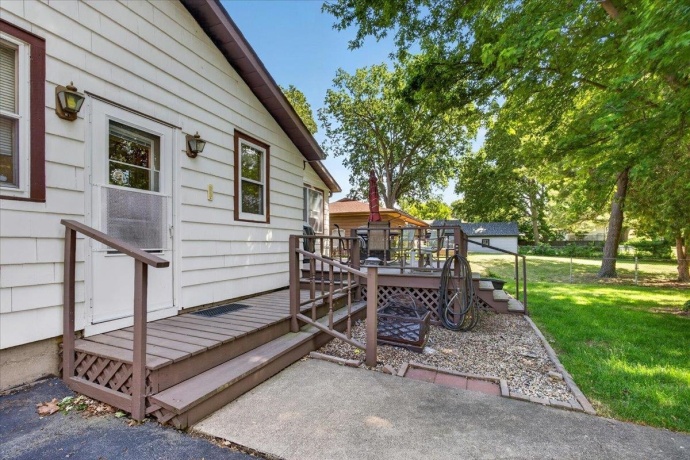 206 6th, OREGON, Illinois 61061, 3 Bedrooms Bedrooms, ,2 BathroomsBathrooms,House,For Sale,6th,202603362