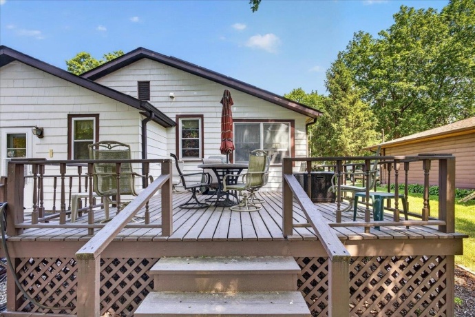 206 6th, OREGON, Illinois 61061, 3 Bedrooms Bedrooms, ,2 BathroomsBathrooms,House,For Sale,6th,202603362