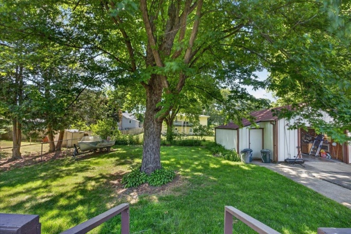 206 6th, OREGON, Illinois 61061, 3 Bedrooms Bedrooms, ,2 BathroomsBathrooms,House,For Sale,6th,202603362
