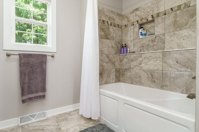 1055 Rockhampton, ROCKFORD, Illinois 61102, 4 Bedrooms Bedrooms, ,2 BathroomsBathrooms,House,For Sale,Rockhampton,202603365
