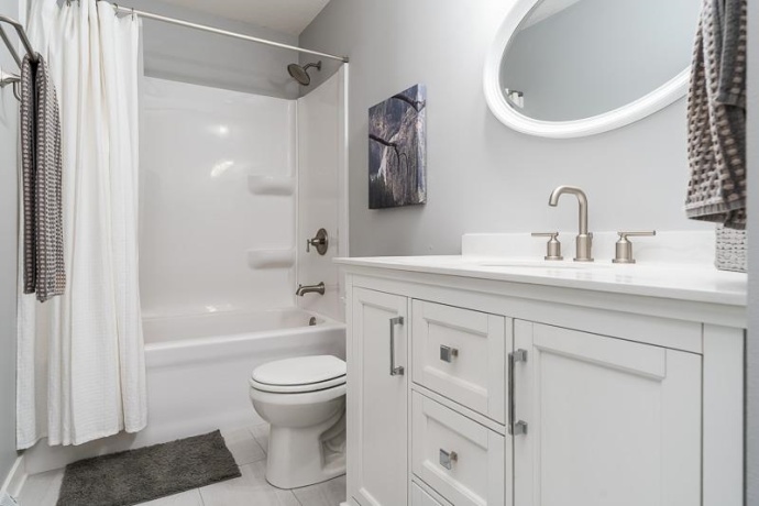 1055 Rockhampton, ROCKFORD, Illinois 61102, 4 Bedrooms Bedrooms, ,2 BathroomsBathrooms,House,For Sale,Rockhampton,202603365