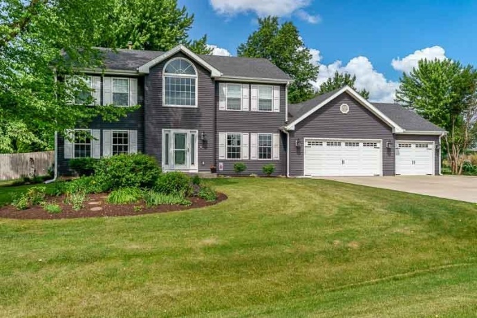 1055 Rockhampton, ROCKFORD, Illinois 61102, 4 Bedrooms Bedrooms, ,2 BathroomsBathrooms,House,For Sale,Rockhampton,202603365