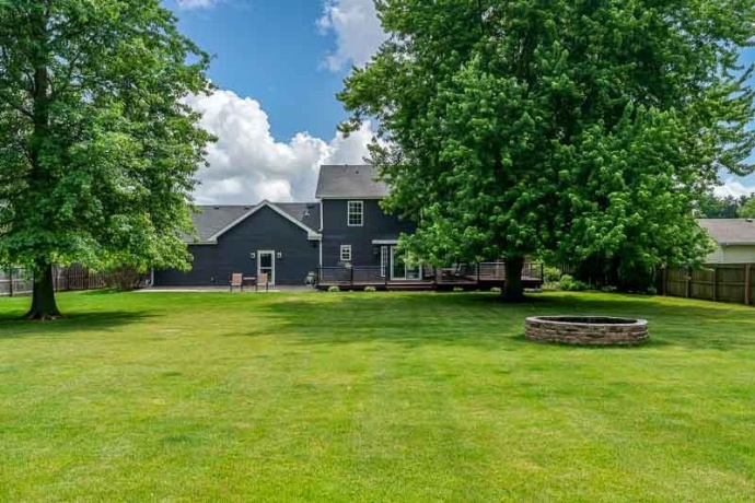 1055 Rockhampton, ROCKFORD, Illinois 61102, 4 Bedrooms Bedrooms, ,2 BathroomsBathrooms,House,For Sale,Rockhampton,202603365