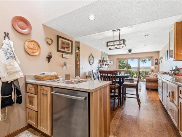312 Territory, GALENA, Illinois 61036, 2 Bedrooms Bedrooms, ,2 BathroomsBathrooms,Condominium,For Sale,Territory,202603369