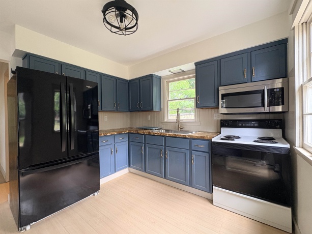 2471 Jackson, PECATONICA, Illinois 61063, 2 Bedrooms Bedrooms, ,1 BathroomBathrooms,House,For Sale,Jackson,202603367