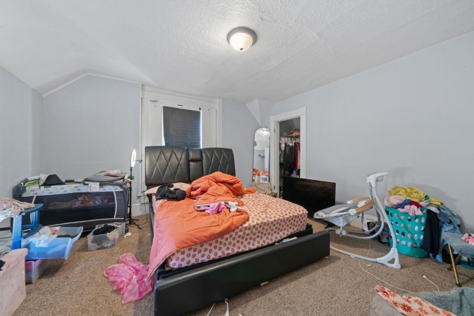 938 8th, ROCKFORD, Illinois 61104, ,2 Units,For Sale,8th,202603372