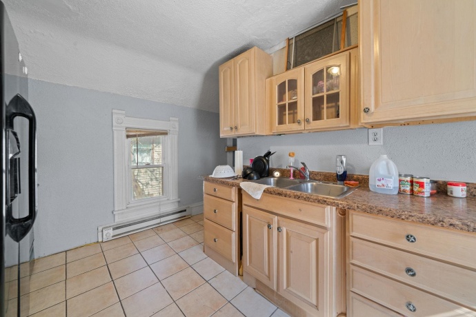 938 8th, ROCKFORD, Illinois 61104, ,2 Units,For Sale,8th,202603372