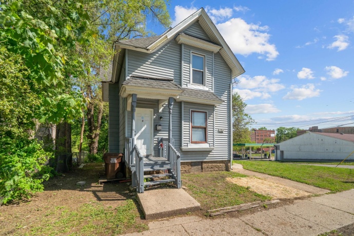 938 8th, ROCKFORD, Illinois 61104, ,2 Units,For Sale,8th,202603372