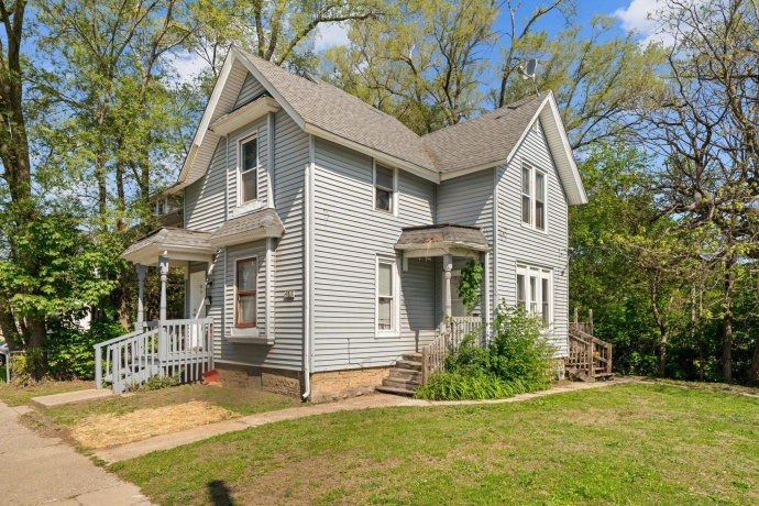 938 8th, ROCKFORD, Illinois 61104, ,2 Units,For Sale,8th,202603372