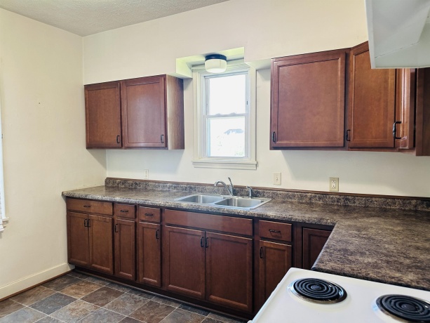 773 Homer, FREEPORT, Illinois 61032, 2 Bedrooms Bedrooms, ,1 BathroomBathrooms,House,For Sale,Homer,202603373