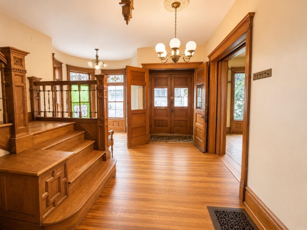 642 Stephenson, FREEPORT, Illinois 61032, 5 Bedrooms Bedrooms, ,2 BathroomsBathrooms,House,For Sale,Stephenson,202603375