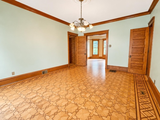 642 Stephenson, FREEPORT, Illinois 61032, 5 Bedrooms Bedrooms, ,2 BathroomsBathrooms,House,For Sale,Stephenson,202603375