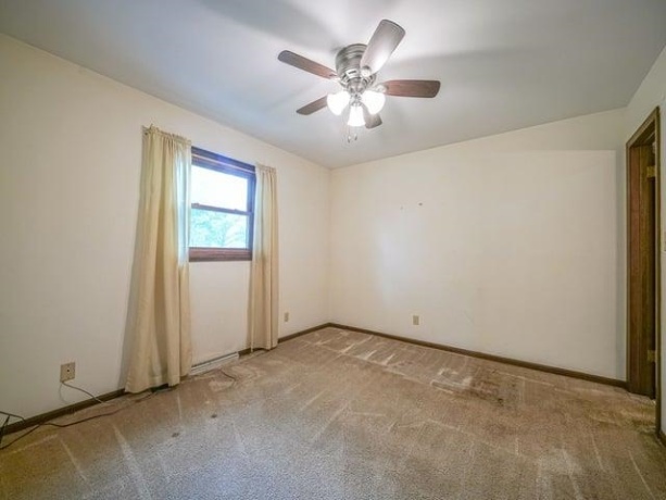 943 Crest, BYRON, Illinois 61010, 3 Bedrooms Bedrooms, ,1 BathroomBathrooms,House,For Sale,Crest,202603380