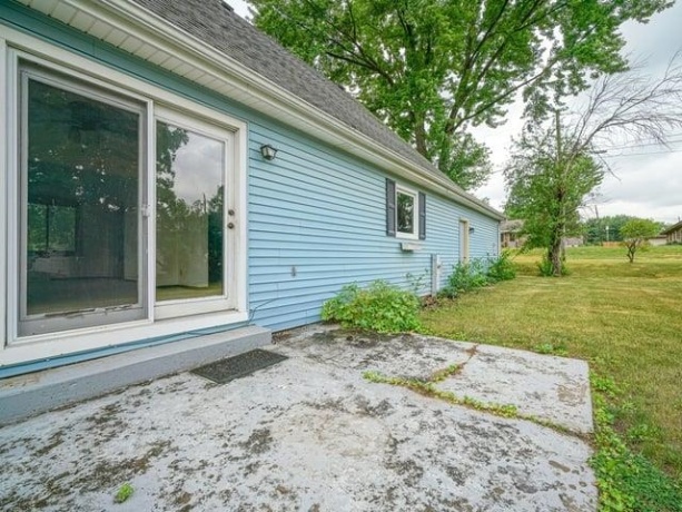 943 Crest, BYRON, Illinois 61010, 3 Bedrooms Bedrooms, ,1 BathroomBathrooms,House,For Sale,Crest,202603380