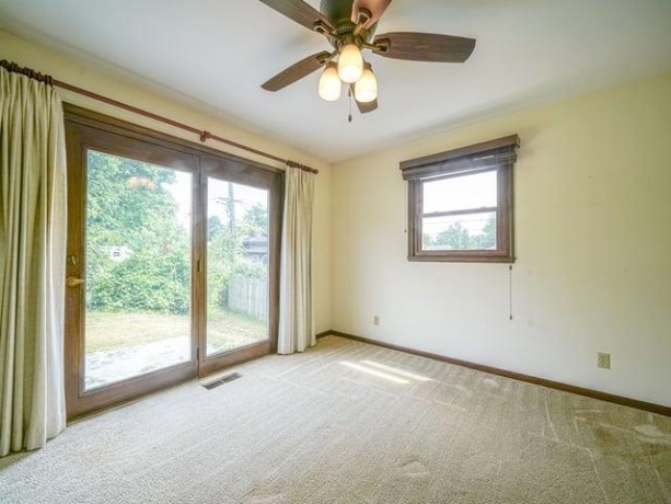 943 Crest, BYRON, Illinois 61010, 3 Bedrooms Bedrooms, ,1 BathroomBathrooms,House,For Sale,Crest,202603380