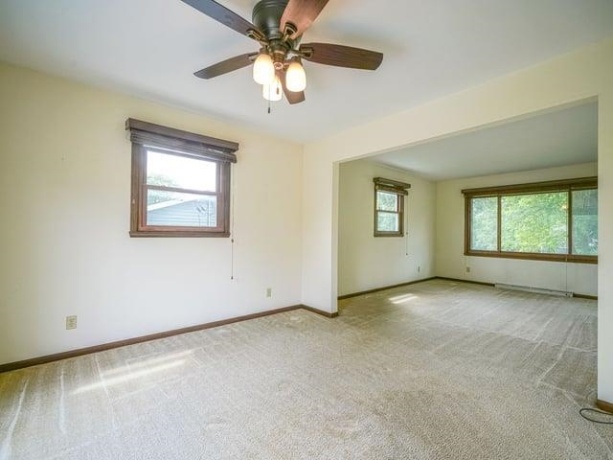 943 Crest, BYRON, Illinois 61010, 3 Bedrooms Bedrooms, ,1 BathroomBathrooms,House,For Sale,Crest,202603380