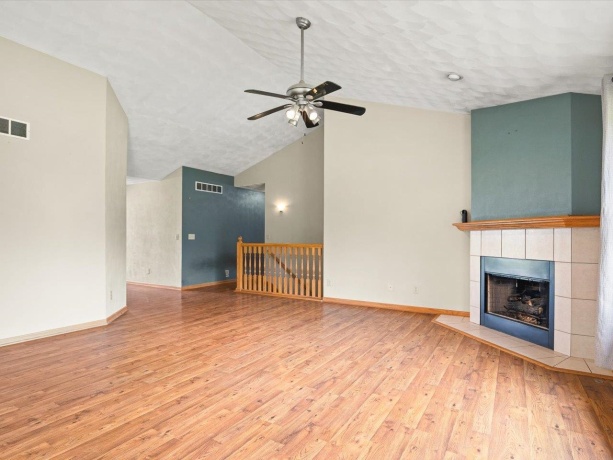 13728 Yale Bridge, DURAND, Illinois 61024, 3 Bedrooms Bedrooms, ,2 BathroomsBathrooms,House,For Sale,Yale Bridge,202603381